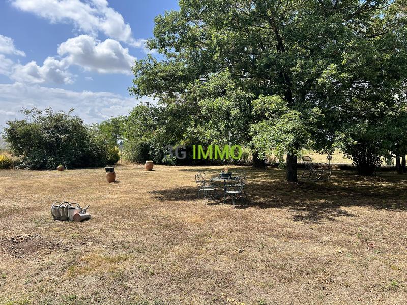 Maison traditionnelle - 195 m² - 5 pièces