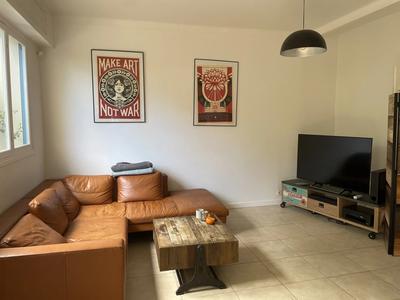 Appartement - 65 m² - 1 pièce
