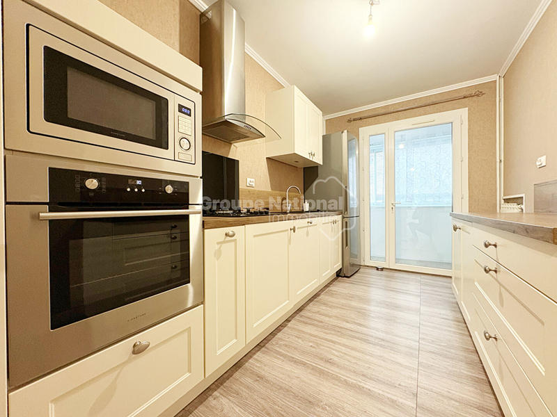 Appartement - 83 m² - 4 pièces