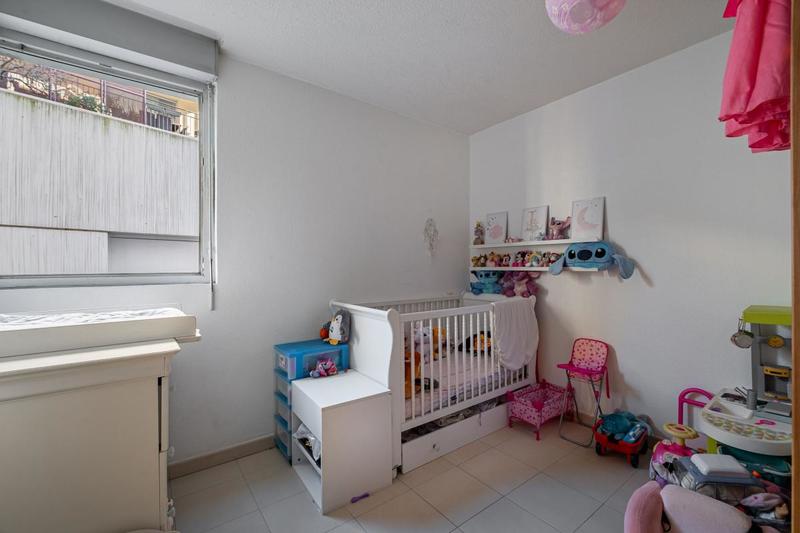 Appartement - 90 m² - 4 pièces