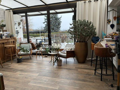 Maison - 151 m² - 7 pièces