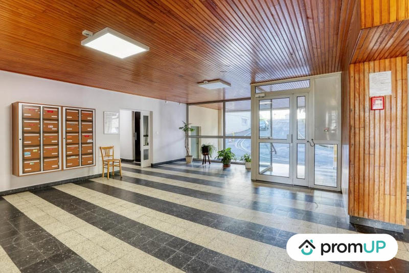 Appartement - 81 m² - 4 pièces