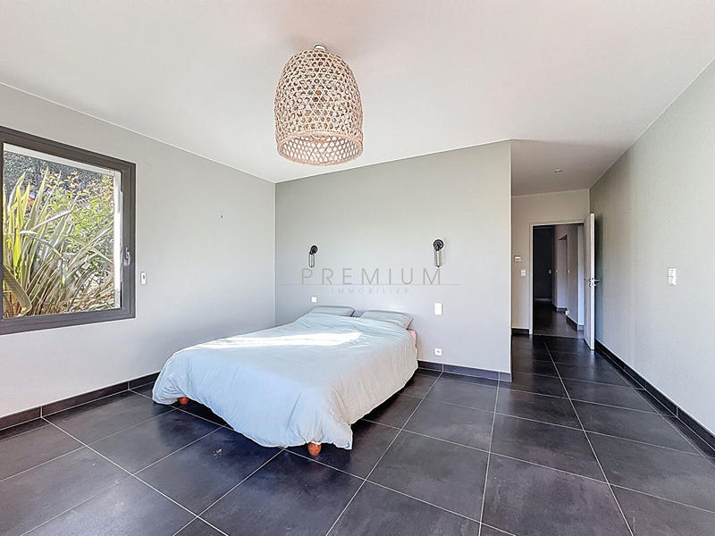 Maison d'architecte - 262 m² - 7 pièces