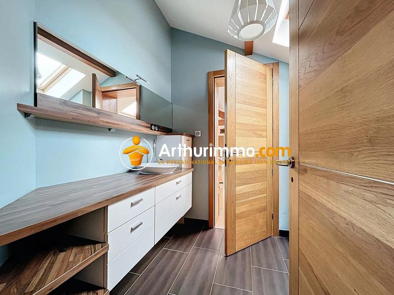 Maison - 278 m² - 8 pièces