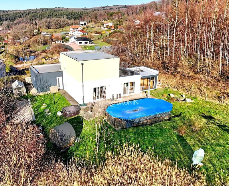 Maison - 128 m² - 4 pièces