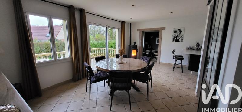 Maison - 92 m² - 5 pièces