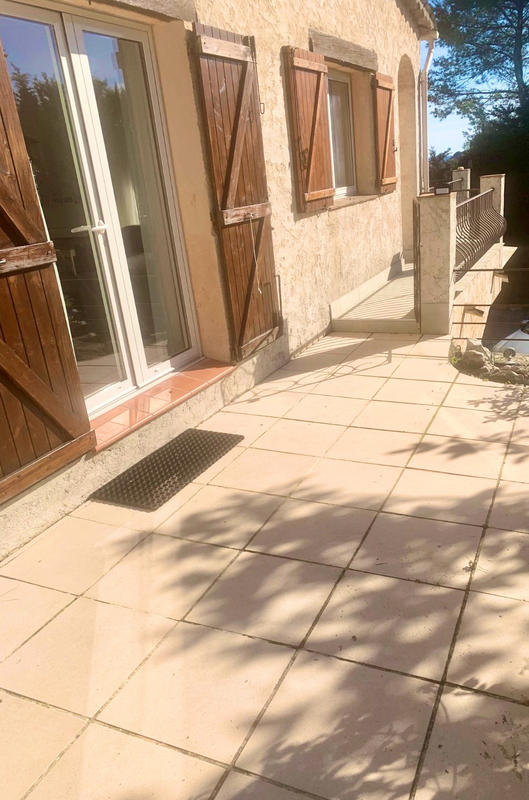 Villa - 300 m² - 8 pièces