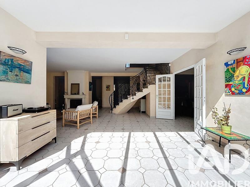 Maison - 168 m² - 6 pièces