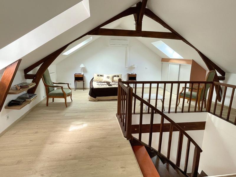 Maison ancienne - 237 m² - 10 pièces