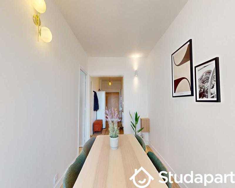 Chambre - 120 m² - 1 pièce