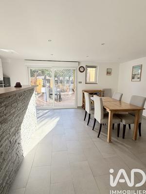 Maison - 105 m² - 5 pièces