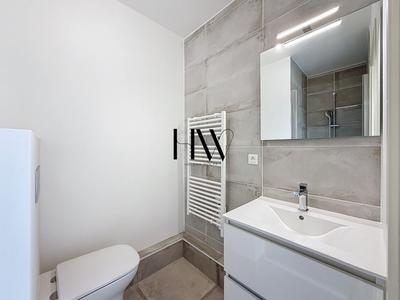 Appartement - 120 m² - 5 pièces