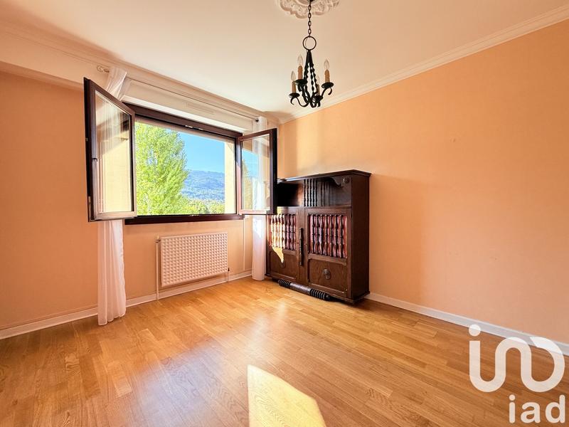Appartement - 109 m² - 5 pièces
