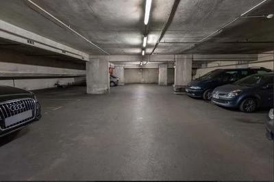 Parking / Garage - 12 m²