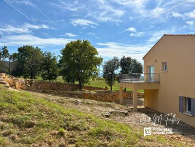 Maison - 120 m² - 4 pièces