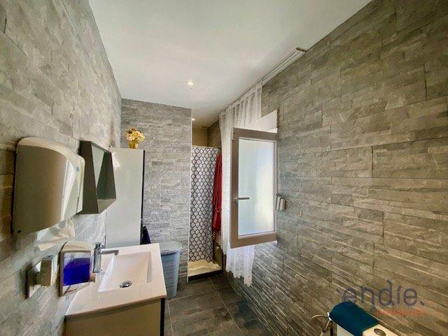 Maison - 136 m² - 6 pièces