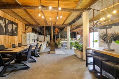 Maison - 230 m² - 6 pièces