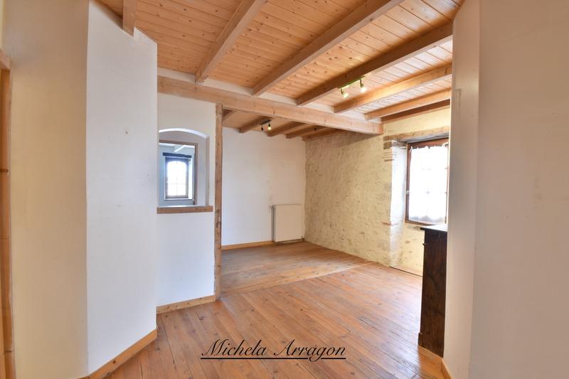 Maison en pierre - 138 m² - 6 pièces