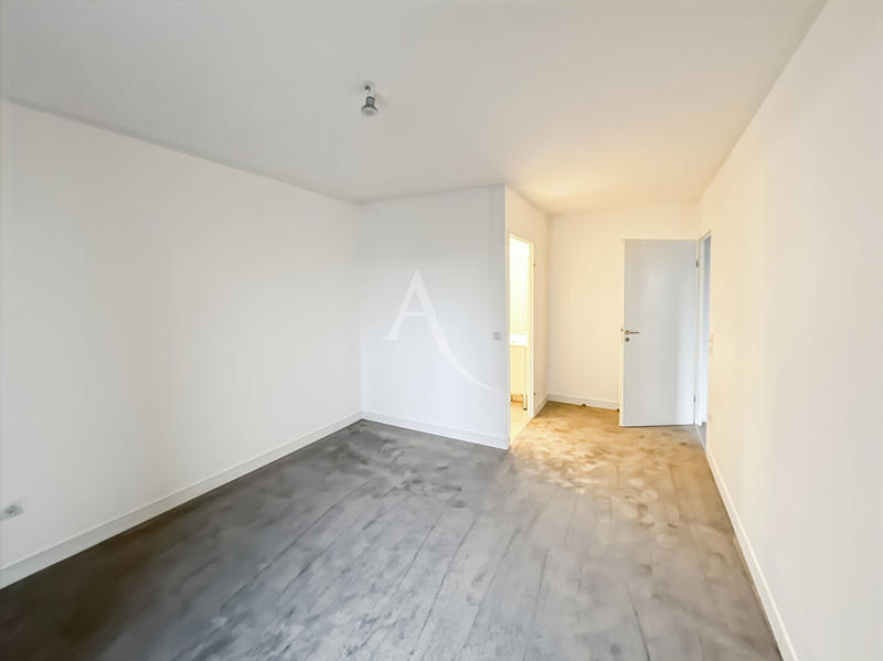 Appartement - 89 m² - 5 pièces