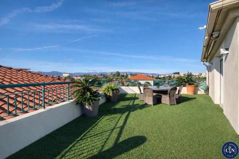 Appartement - 79 m² - 3 pièces