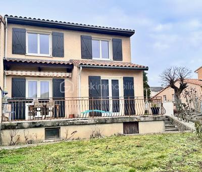 Maison traditionnelle - 91 m² - 4 pièces