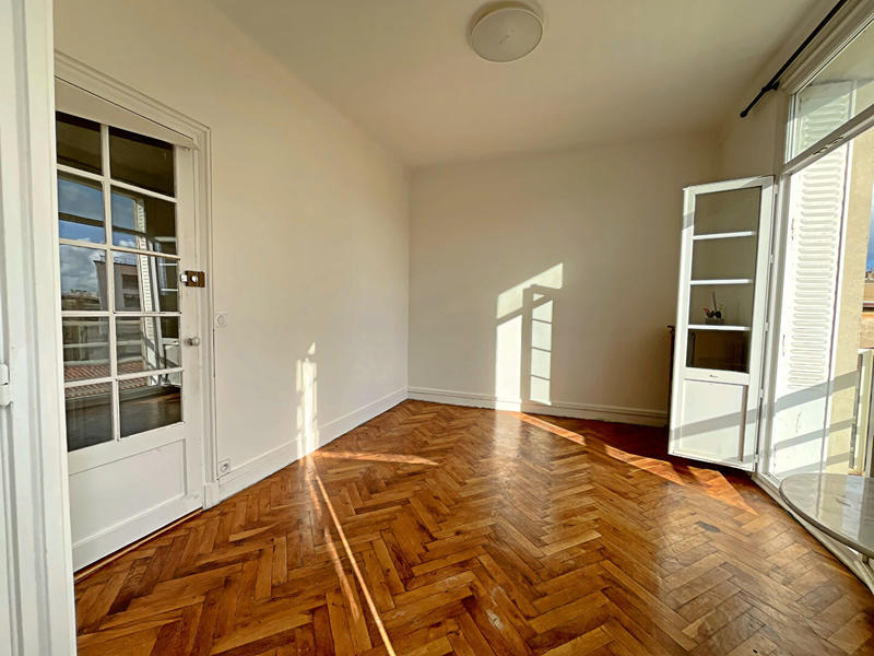 Appartement - 107 m² - 4 pièces