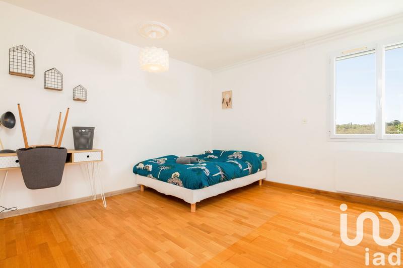 Appartement - 98 m² - 5 pièces