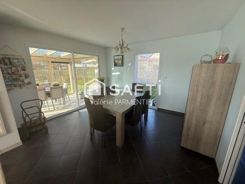 Maison - 111 m² - 5 pièces