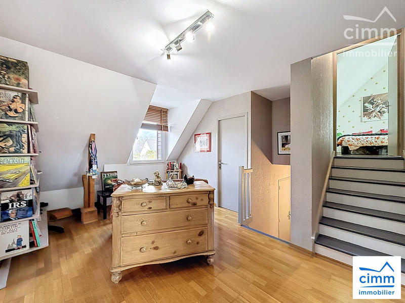 Maison - 190 m² - 8 pièces