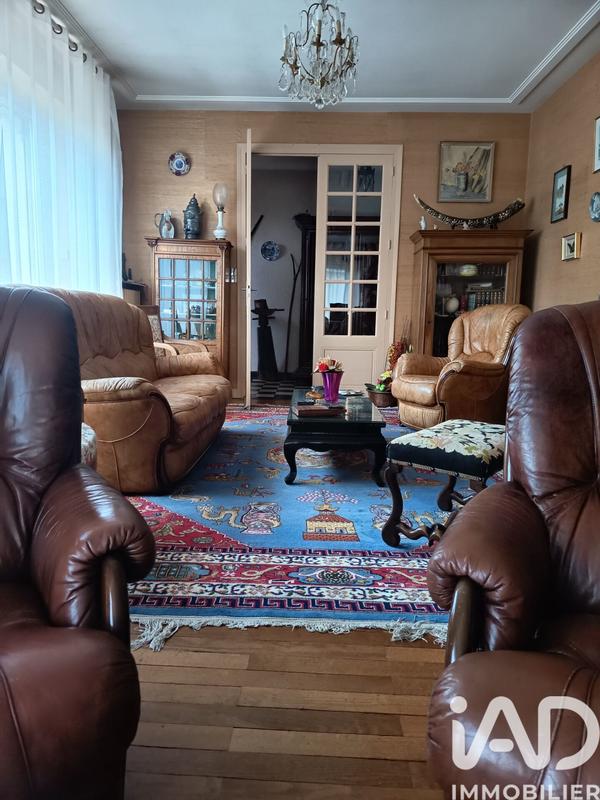 Maison - 190 m² - 8 pièces