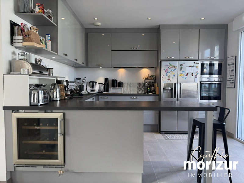 Maison - 194 m² - 8 pièces