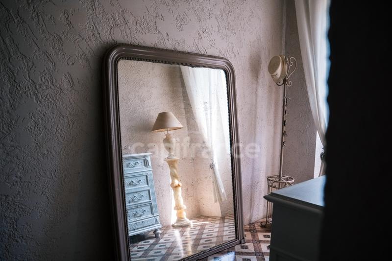 Maison - 329 m² - 11 pièces