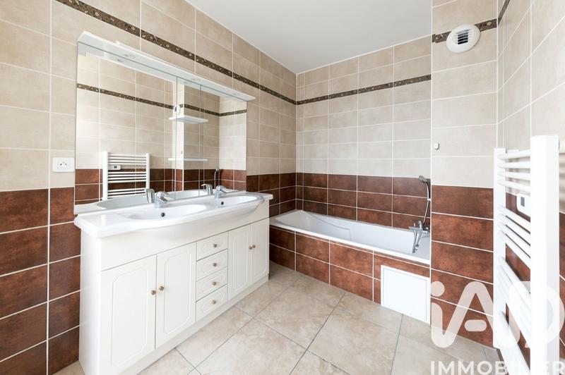 Appartement - 75 m² - 3 pièces