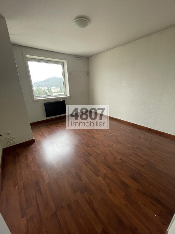 Appartement - 102 m² - 4 pièces
