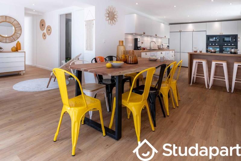 Chambre - 9 m² - 1 pièce