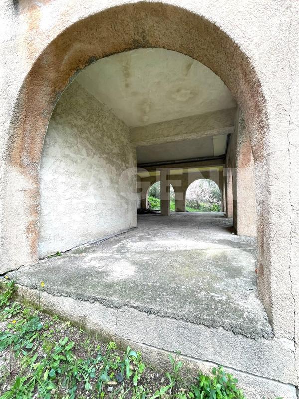 Maison - 224 m² - 9 pièces