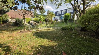 Maison - 262 m² - 8 pièces