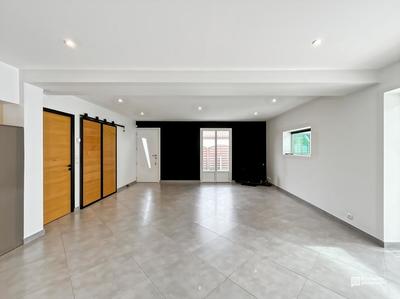 Maison - 159 m² - 6 pièces