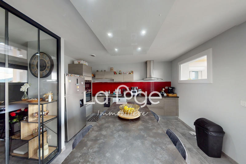 Appartement - 113 m² - 4 pièces