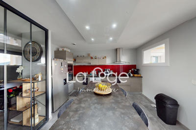 Appartement - 113 m² - 4 pièces