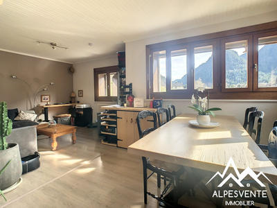 Appartement - 75 m² - 3 pièces