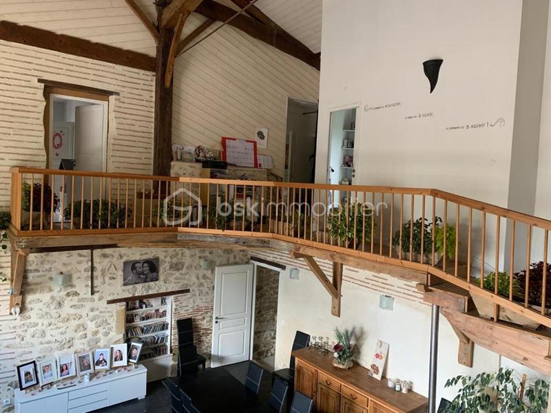 Propriété - 265 m² - 8 pièces