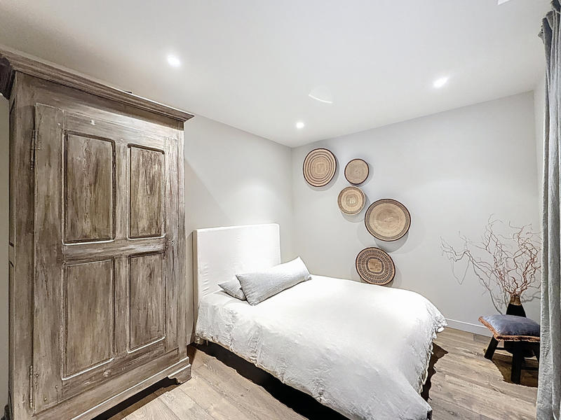 Maison - 243 m² - 8 pièces