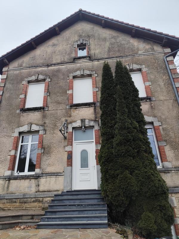 Maison - 250 m² - 11 pièces