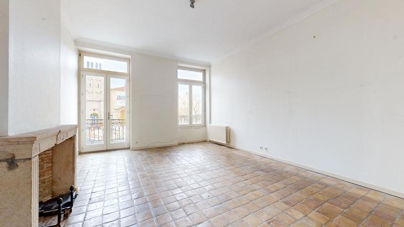 Appartement - 120 m² - 6 pièces
