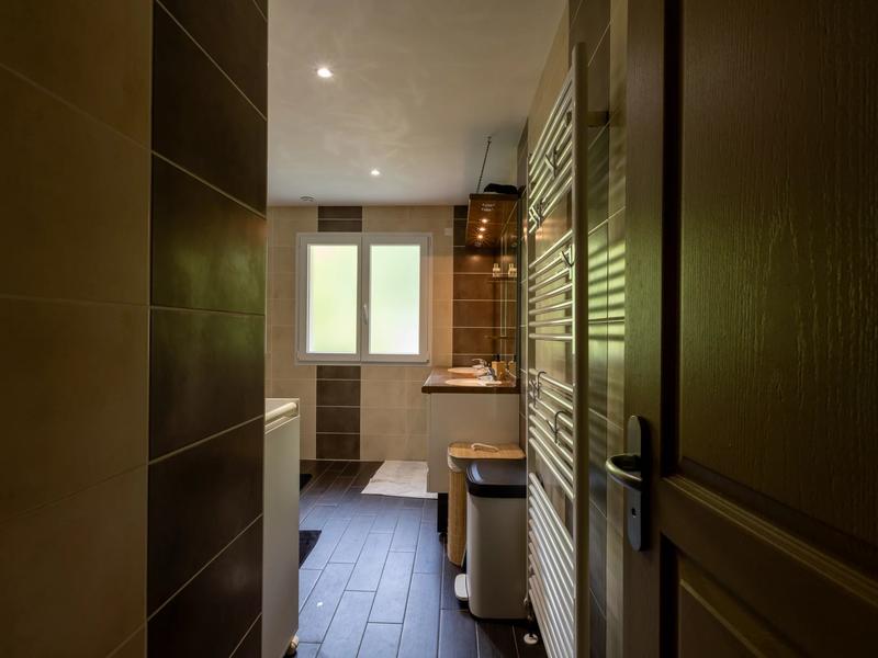 Maison - 285 m² - 10 pièces