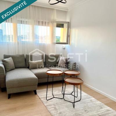 Appartement - 94 m² - 4 pièces