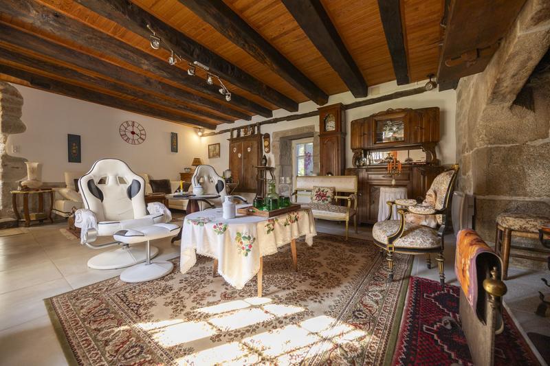 Maison ancienne - 224 m² - 8 pièces