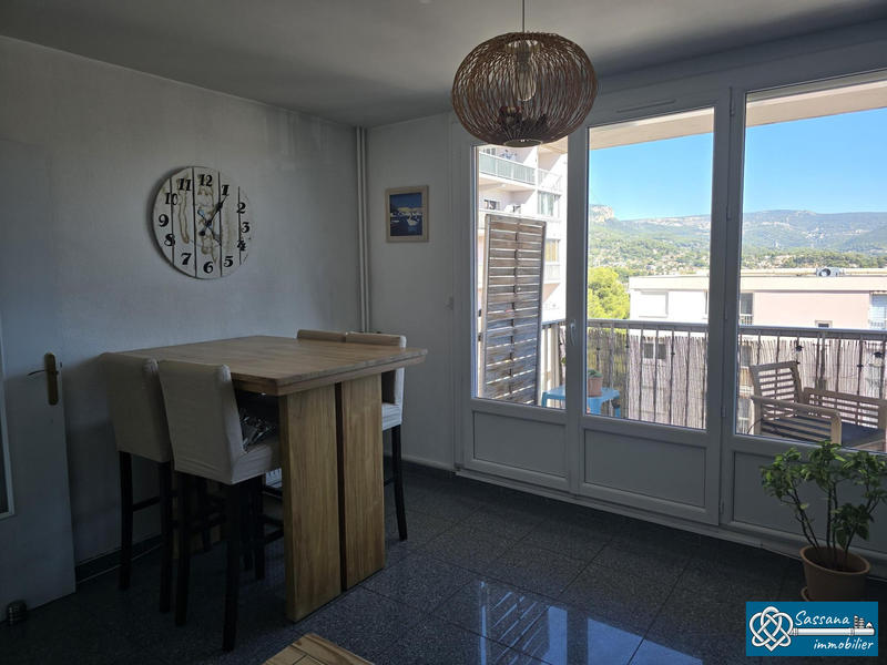 Appartement - 72 m² - 4 pièces