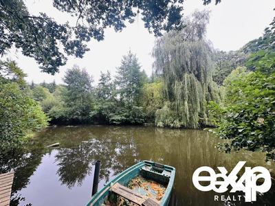 Maison - 310 m² - 8 pièces